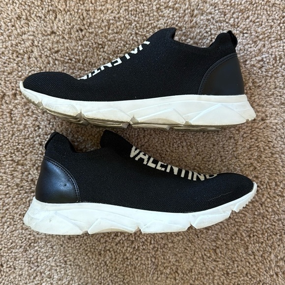 Valentino Queenie Logo Slip-On Sneakers - Picture 6 of 10